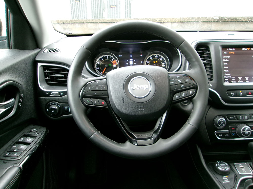 
								2023 Jeep Cherokee Altitude Luxury full									