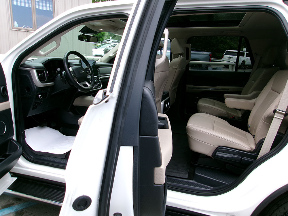 
								FORD EXPEDITION XLT full									