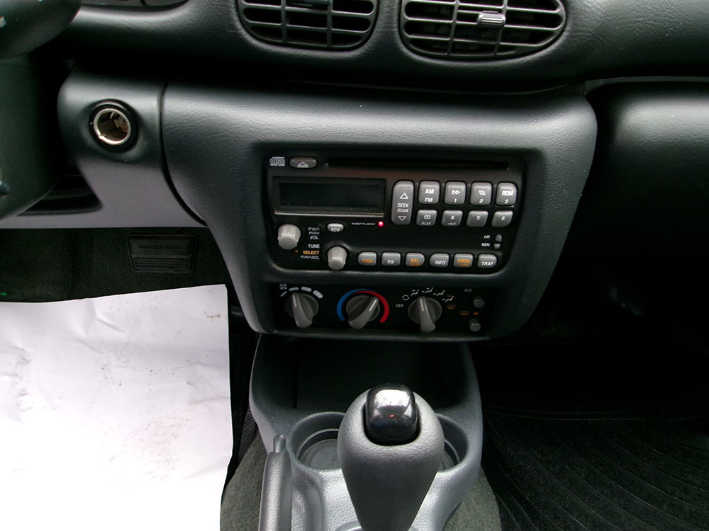 
								PONTIAC SUNFIRE SE full									