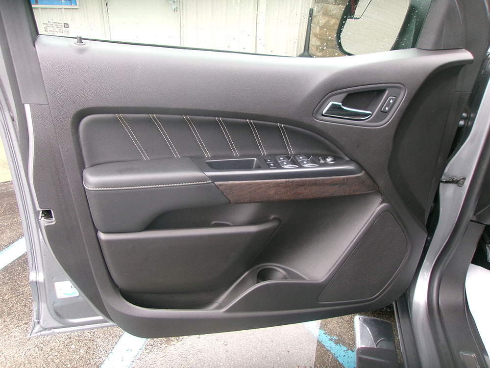 
								2021 GMC Canyon Denali Crew Cab full									