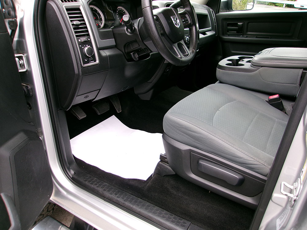 
								RAM 2500 TRADESMAN CREW CAB full									