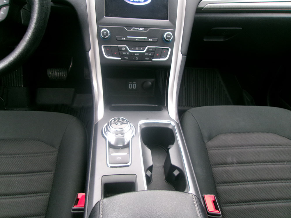 
								FORD FUSION SE ECOBOOST full									