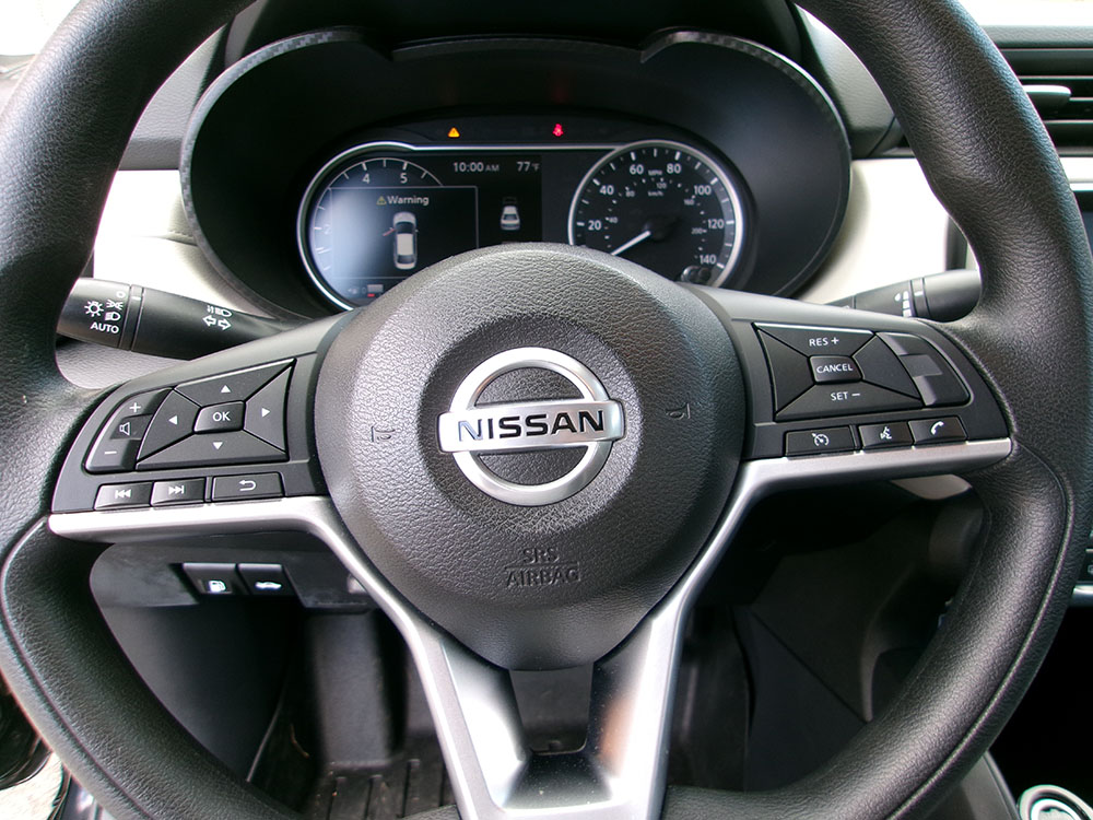 
								2021 Nissan Versa SV full									