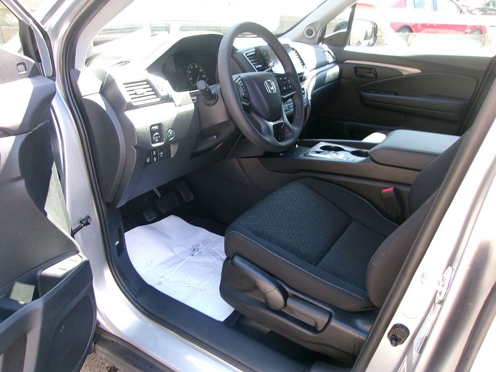 
								HONDA RIDGLINE SPORT full									