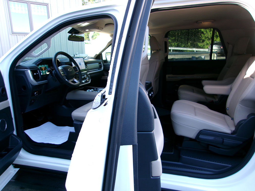 
								FORD EXPEDITION MAX XLT full									