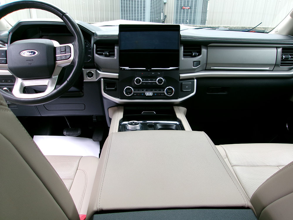 
								FORD EXPEDITION XLT full									