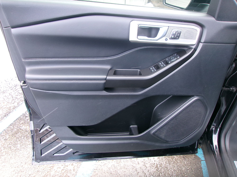 
								FORD EXPLORER LIMITED full									