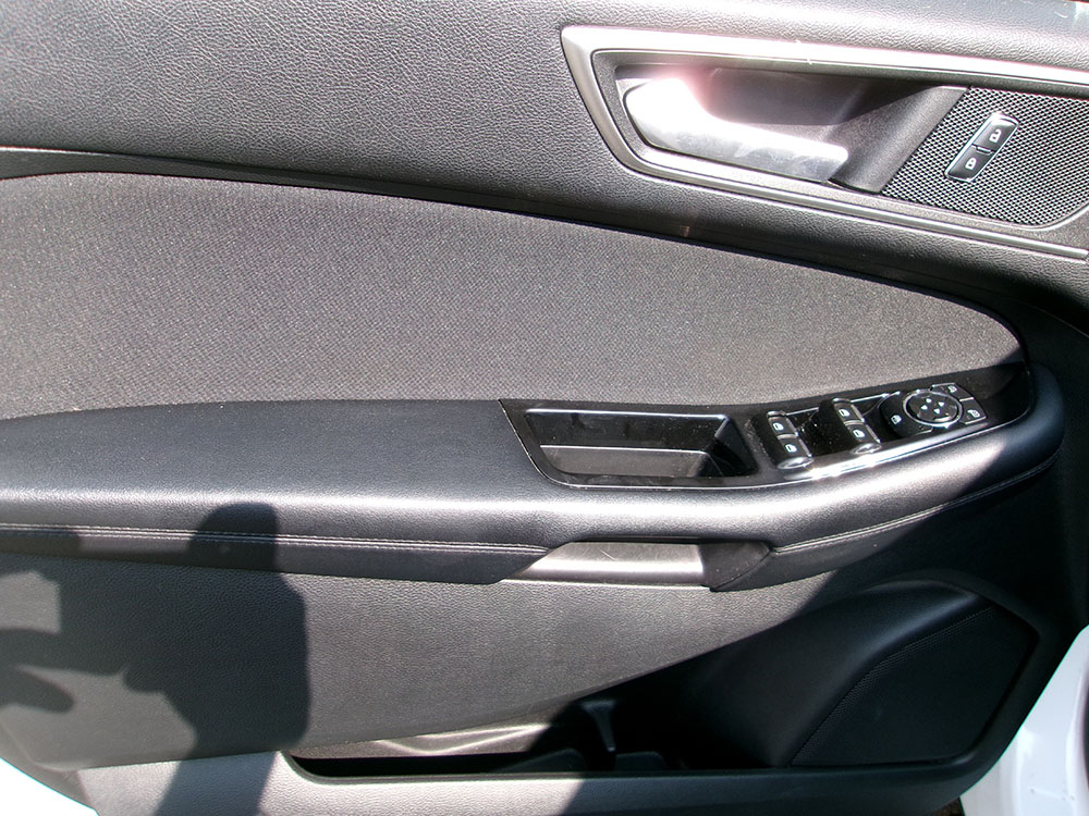 
								2015 Ford Edge SEL full									
