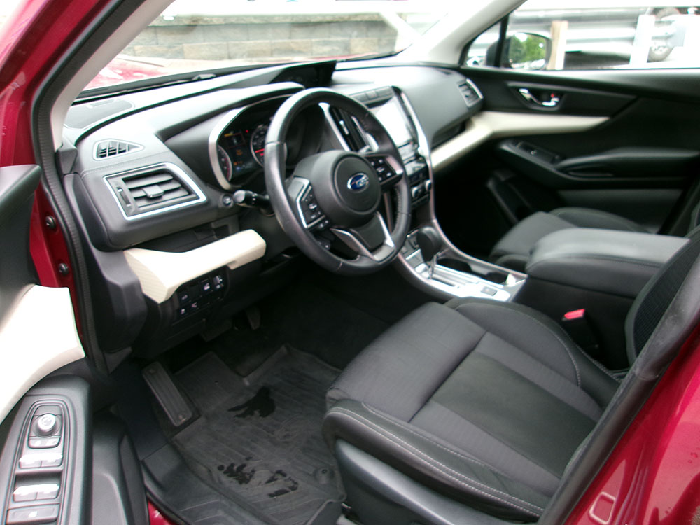 
								2019 Subaru Ascent Premium full									