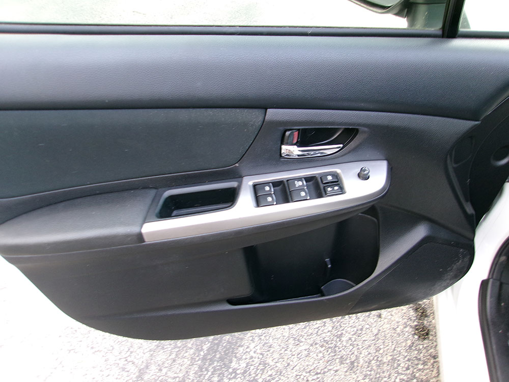 
								2016 Subaru Impreza Premium full									