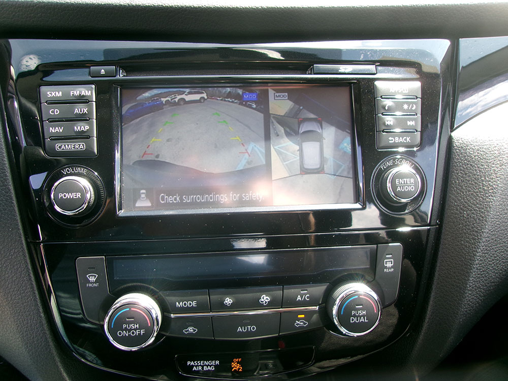 
								NISSAN ROGUE SPORT full									