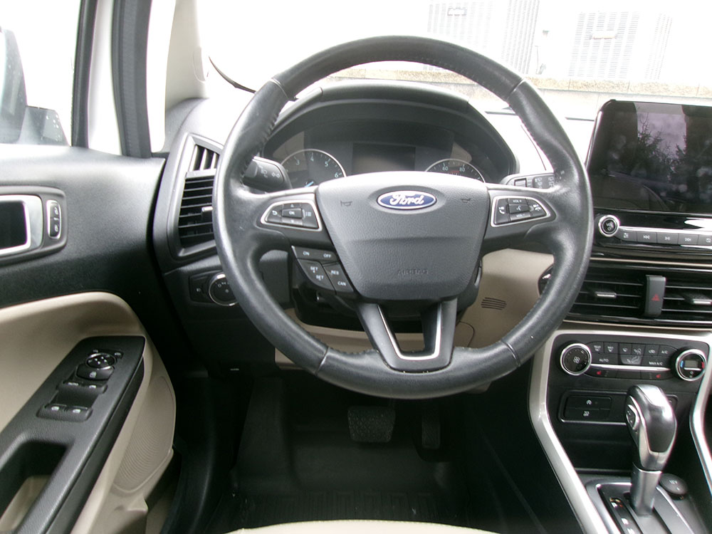 
								FORD ECOSPORT TITANIUM full									
