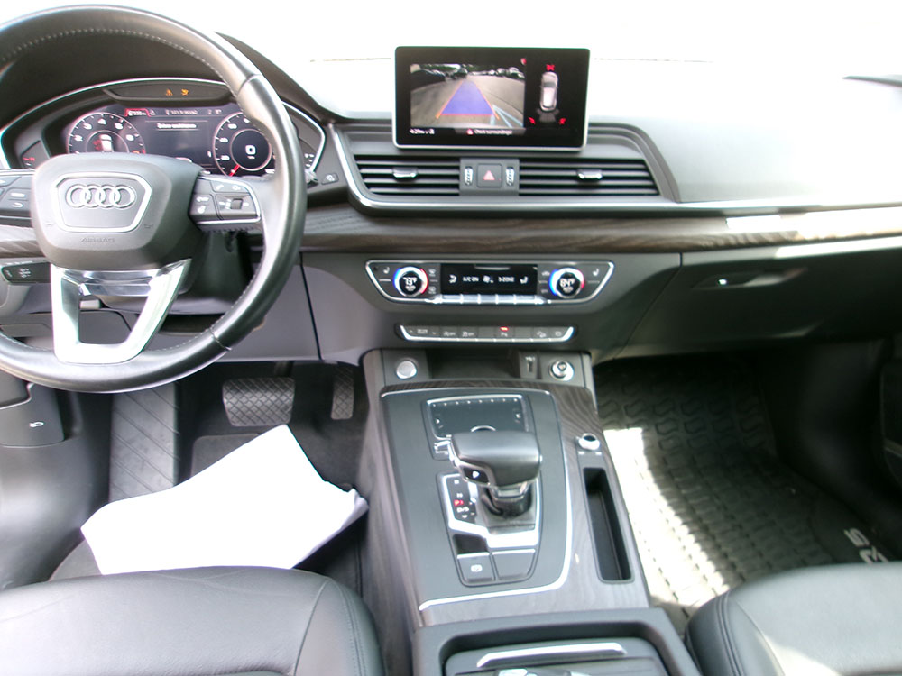 
								2020 Audi Q5 Premium Plus full									