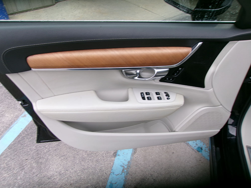 
								2020 Volvo V90 T6 Inscription full									