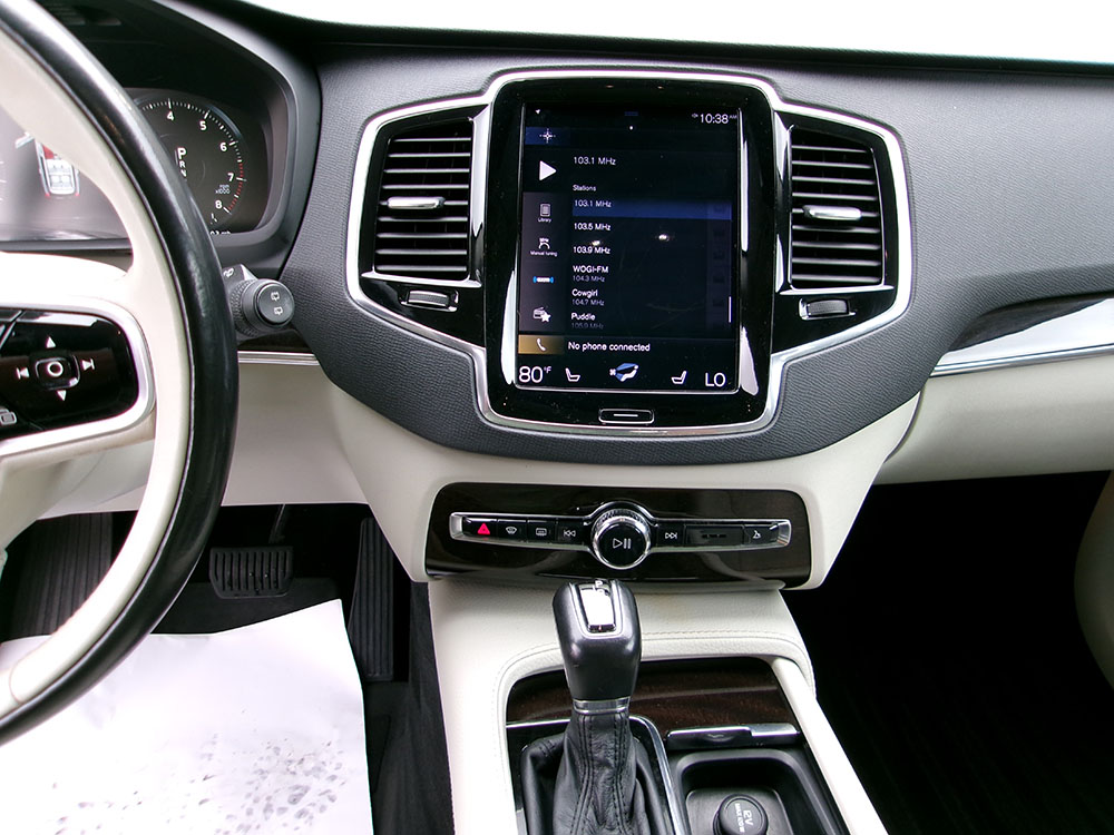 
								2018 Volvo XC90 T5 full									