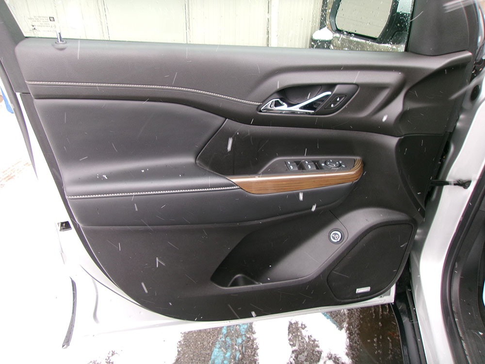 
								2020 GMC Acadia SLE full									