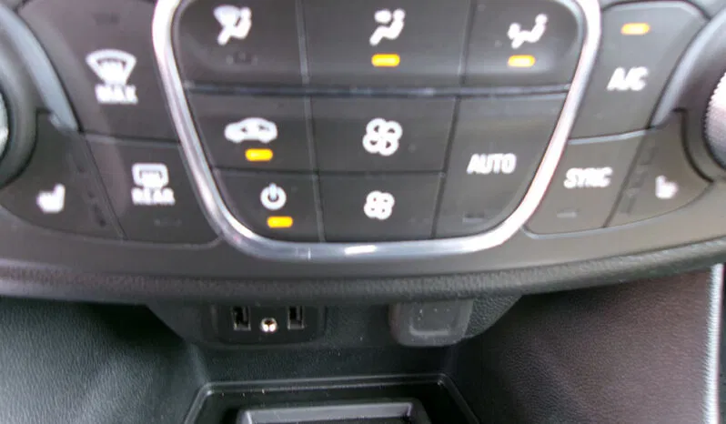 
								2022 Chevrolet Traverse LT full									