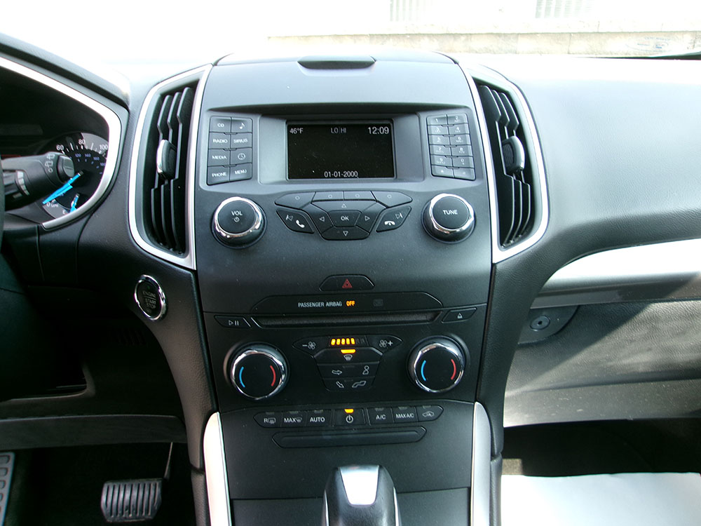 
								2015 Ford Edge SEL full									