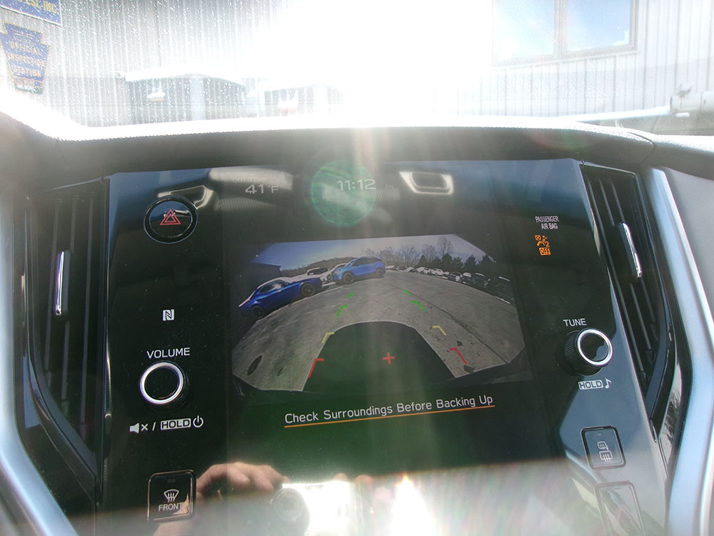 
								SUBARU LEGACY PREMIUM full									