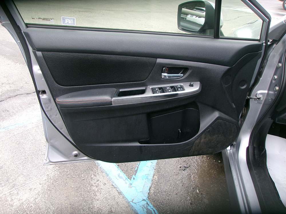 
								2016 Subaru Crosstrek Premium full									