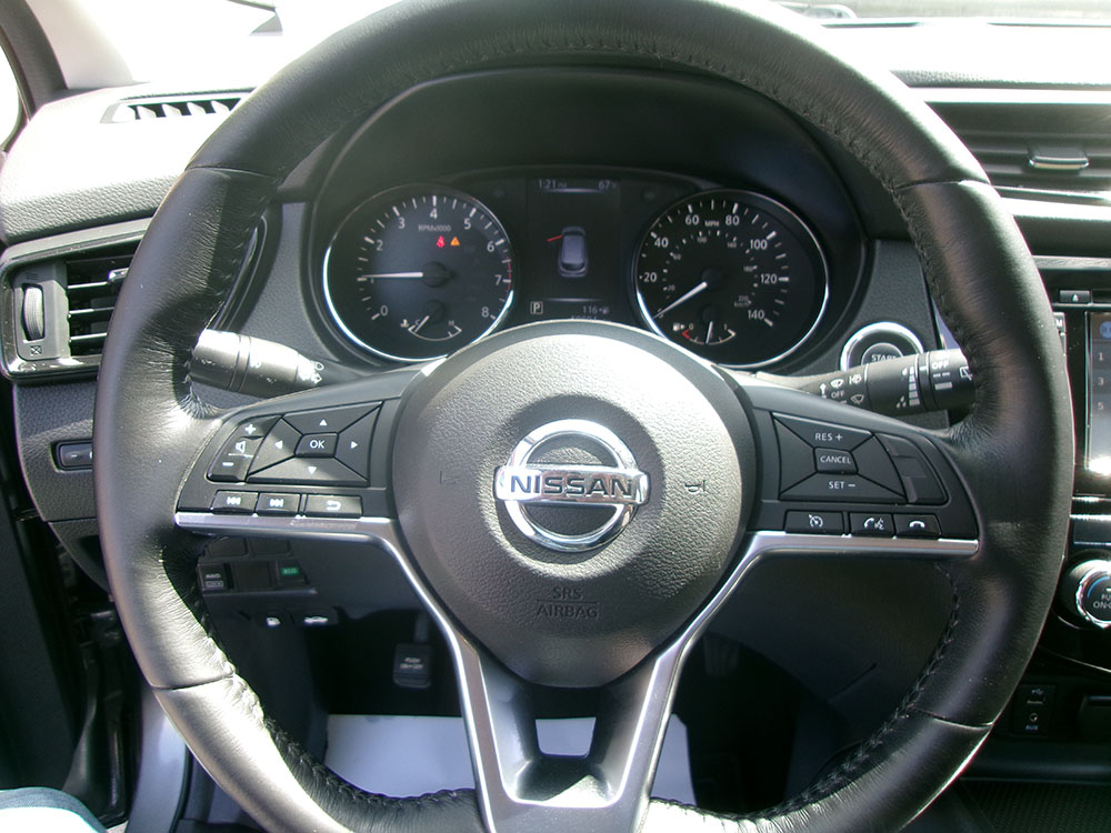 
								NISSAN ROGUE SPORT full									