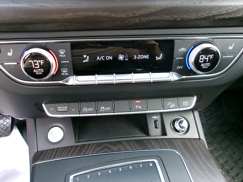 
								2020 Audi Q5 Premium Plus full									