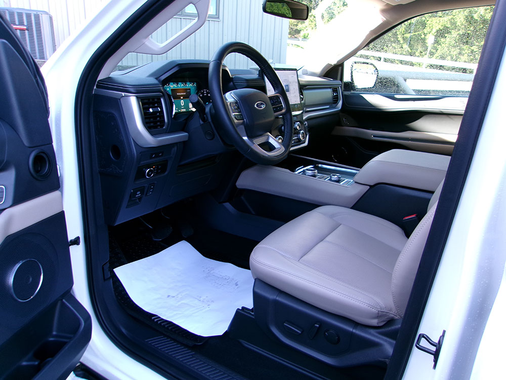 
								FORD EXPEDITION MAX XLT full									