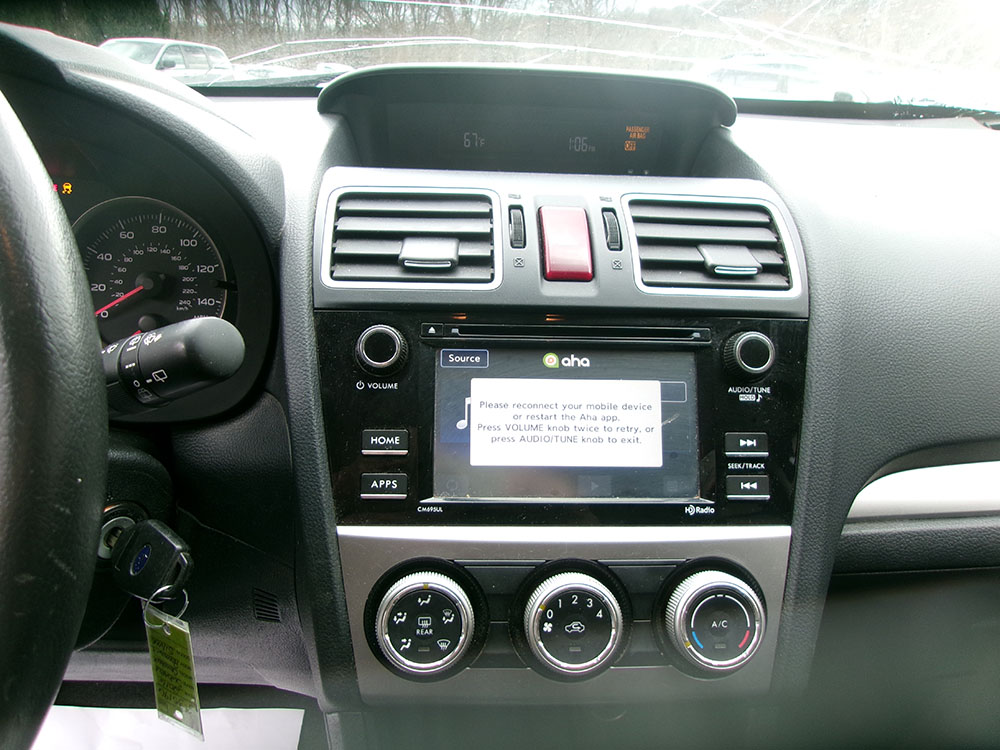 
								2016 Subaru Crosstrek Premium full									