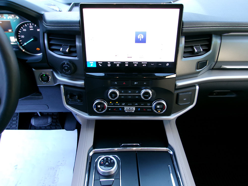 
								FORD EXPEDITION MAX XLT full									