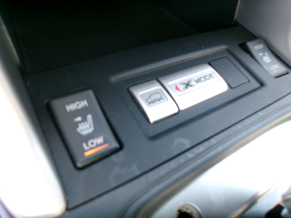 
								SUBARU FORESTER PREMIUM full									