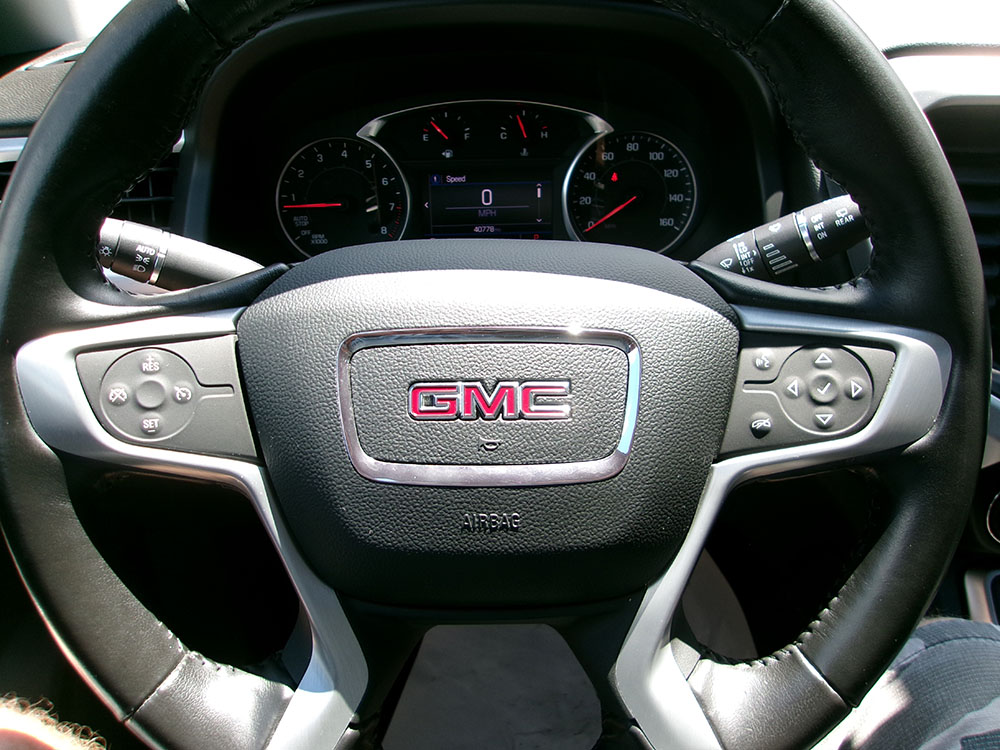 
								2020 GMC Acadia SLE full									