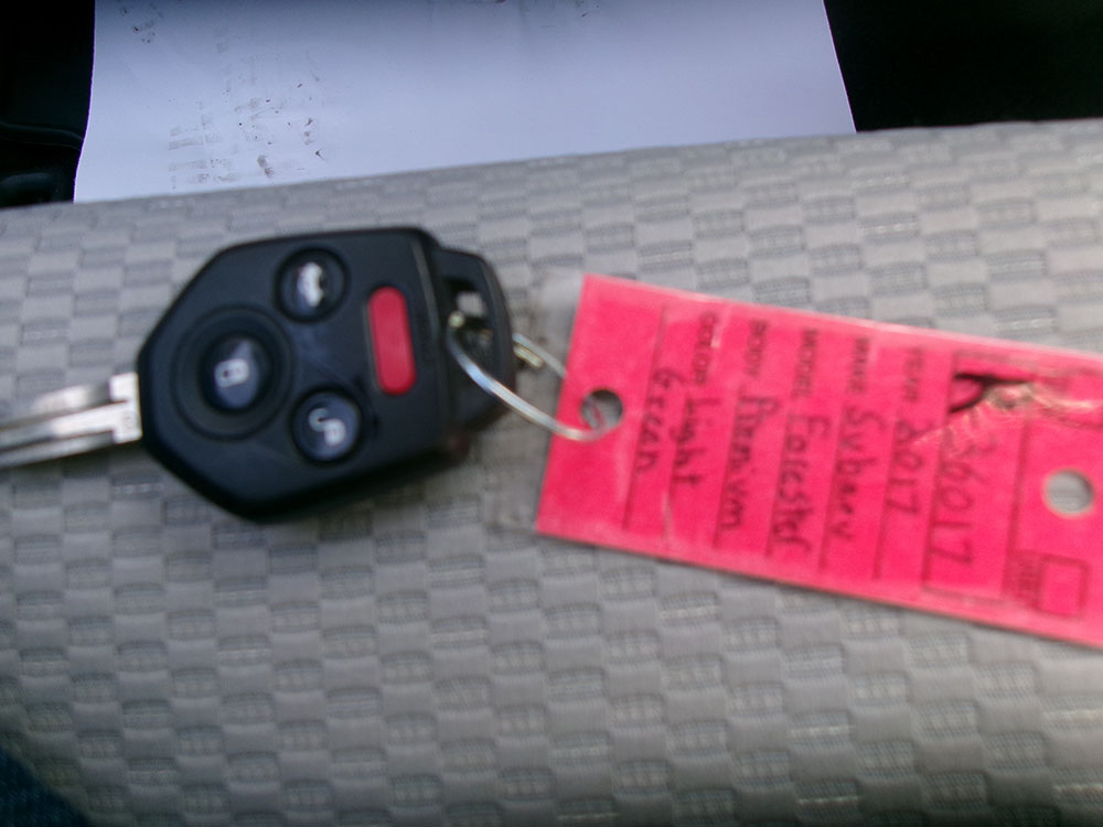 
								SUBARU FORESTER PREMIUM full									