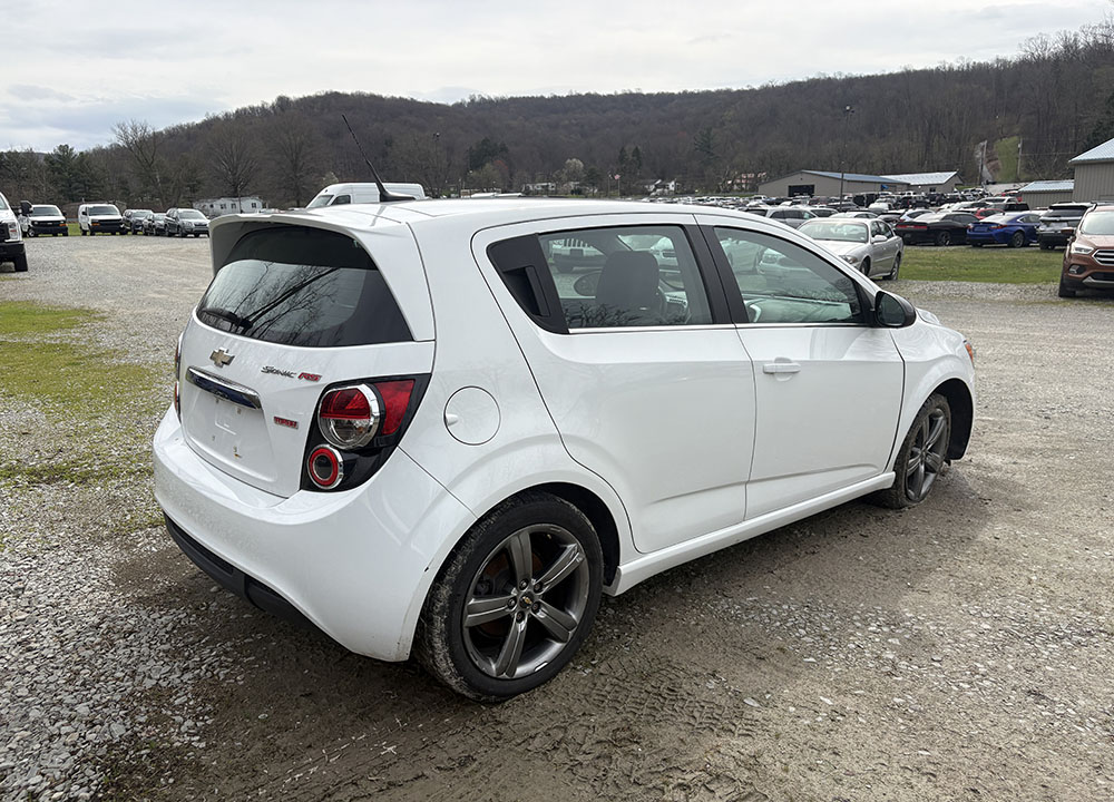
								CHEVROLET SONIC RS full									