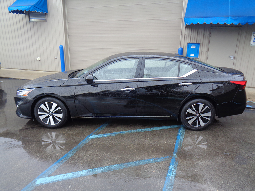 
								2021 Nissan Altima SV full									