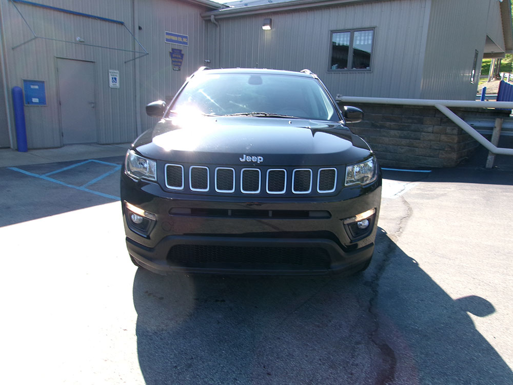 
								JEEP COMPASS LATITUDE full									
