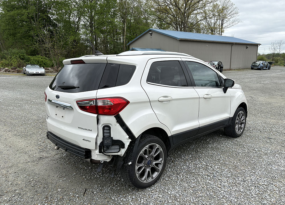 
								FORD ECOSPORT TITANIUM full									