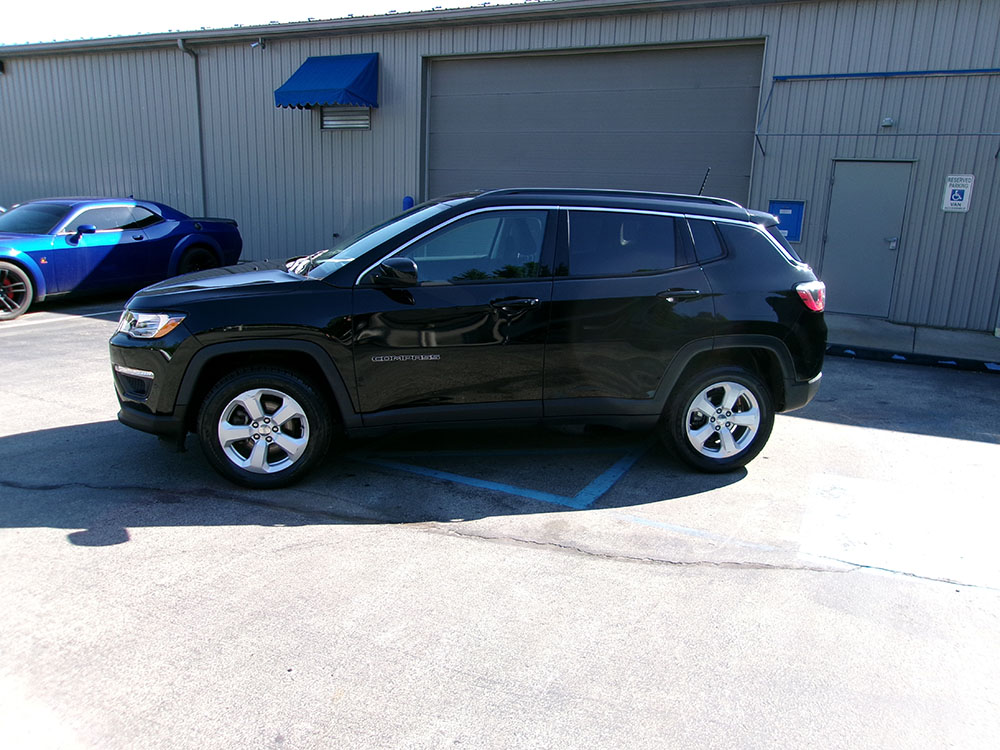 
								JEEP COMPASS LATITUDE full									
