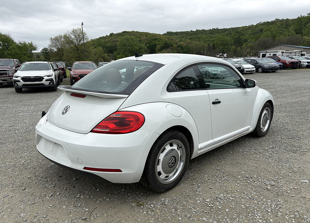
								VOLKSWAGEN BEETLE full									
