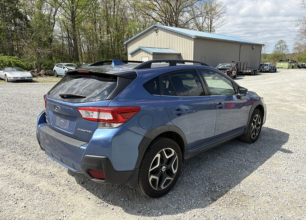
								SUBARU CROSSTREK LIMITED full									