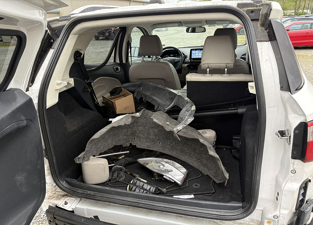 
								FORD ECOSPORT TITANIUM full									