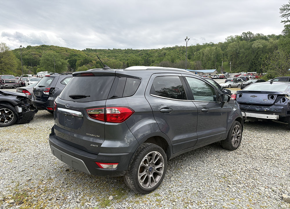 
								FORD ECOSPORT TITANIUM full									