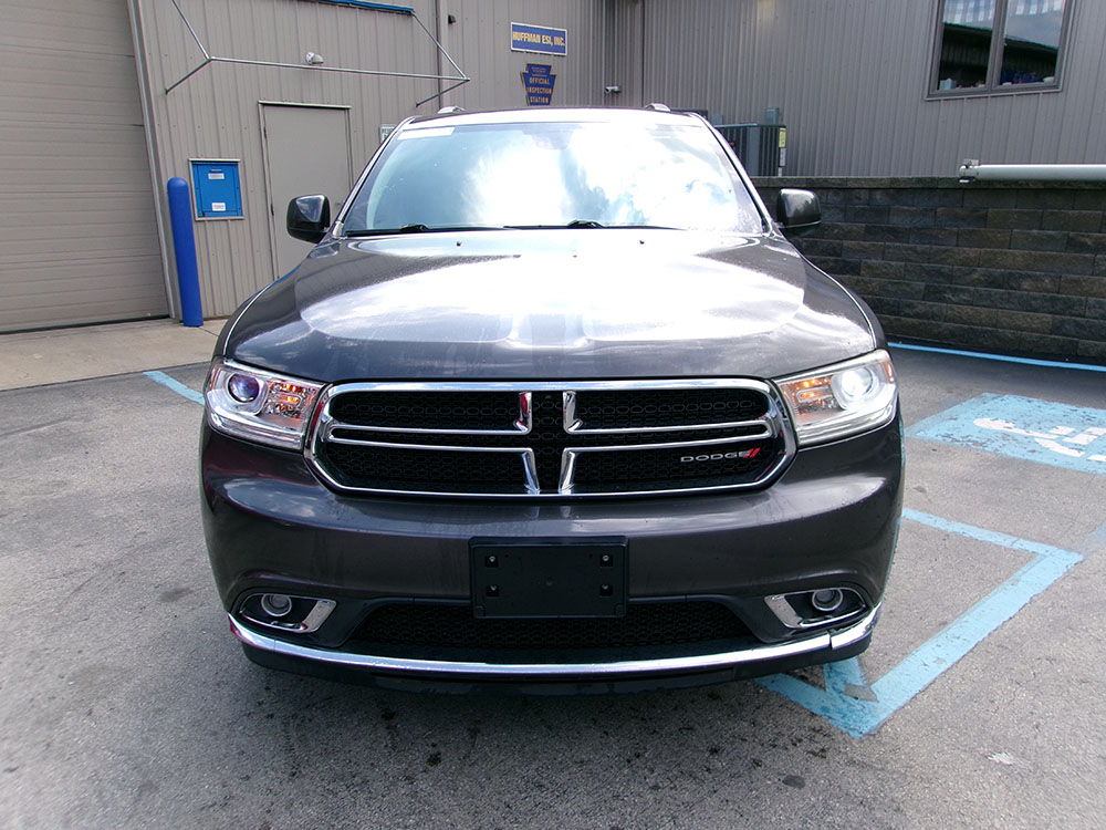 
								DODGE DURANGO SXT full									