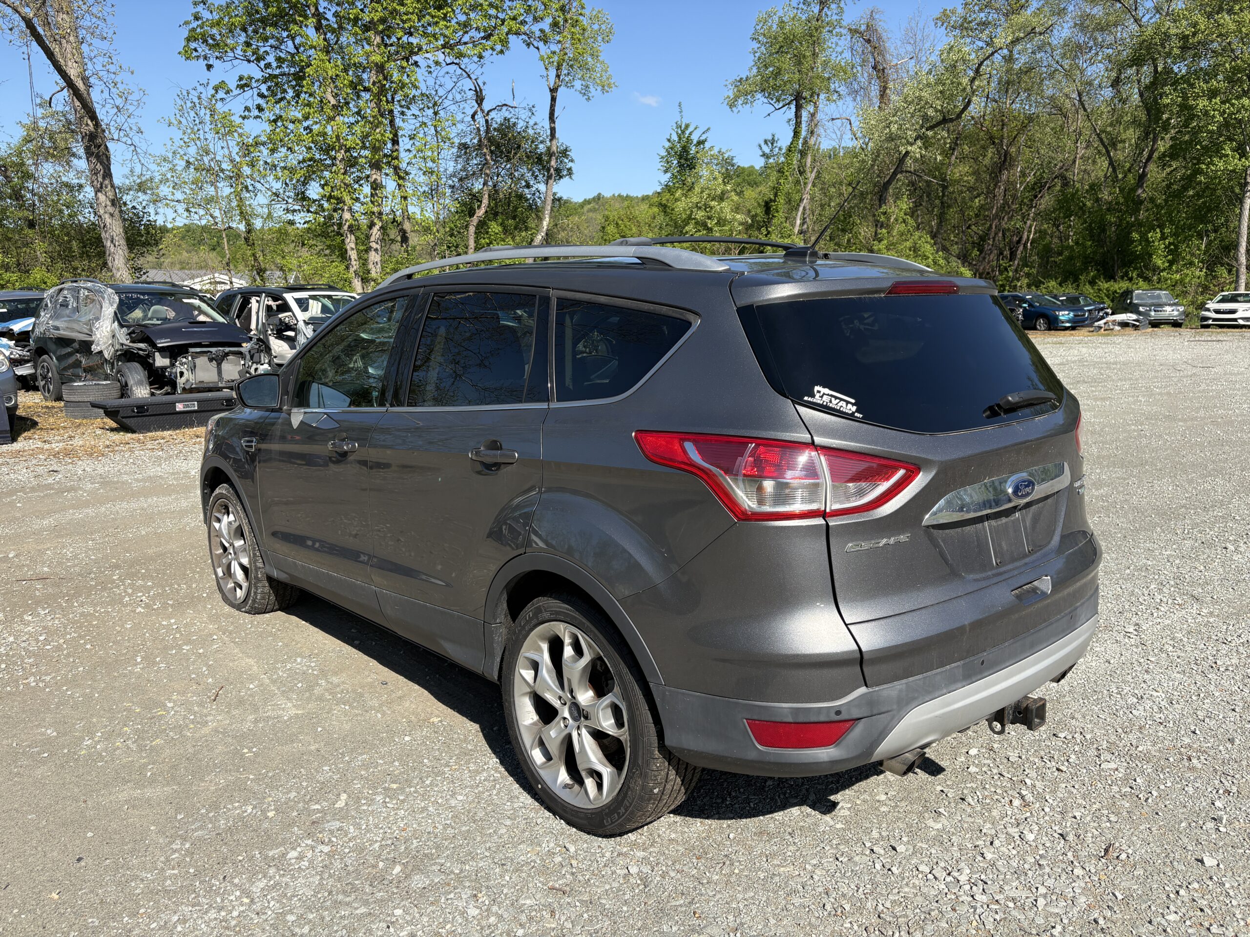 
								FORD ESCAPE TITANIUM full									
