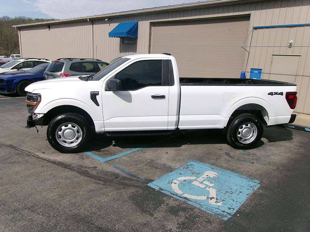 
								FORD F-150 XL REG CAB 8′ BED full									