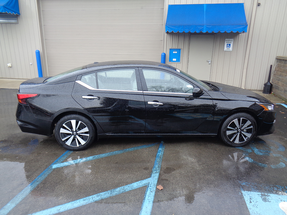 
								2021 Nissan Altima SV full									
