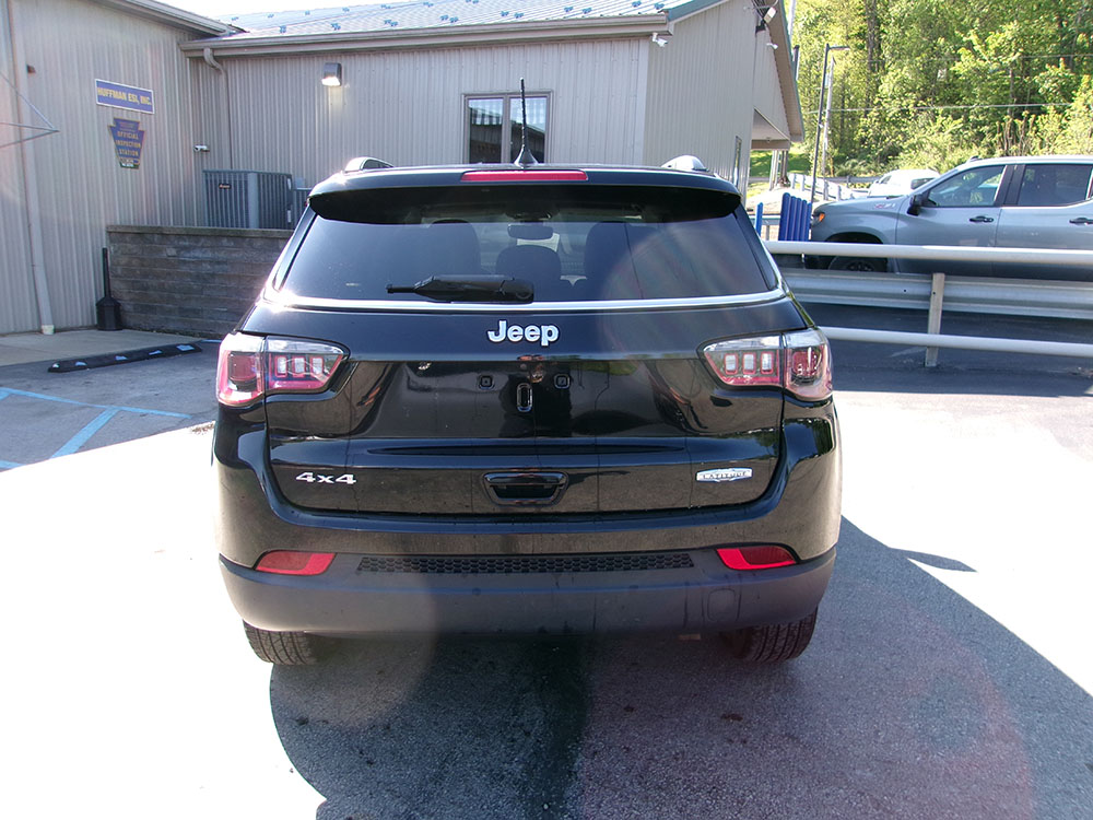 
								JEEP COMPASS LATITUDE full									
