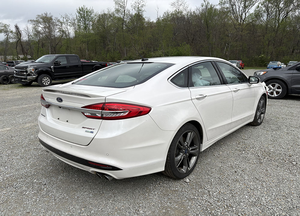 
								FORD FUSION SPORT full									