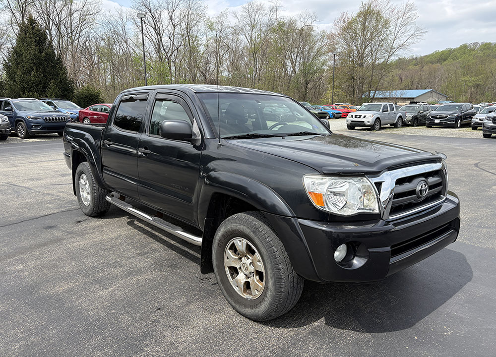 
								TOYOTA TACOMA full									