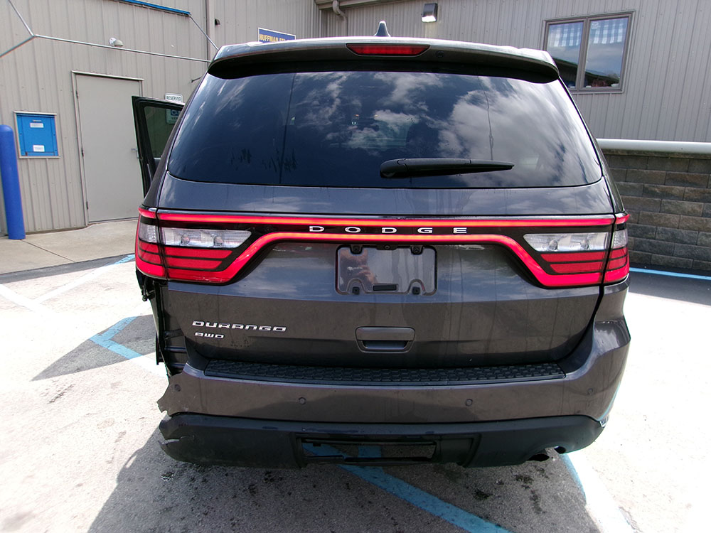 
								DODGE DURANGO SXT full									