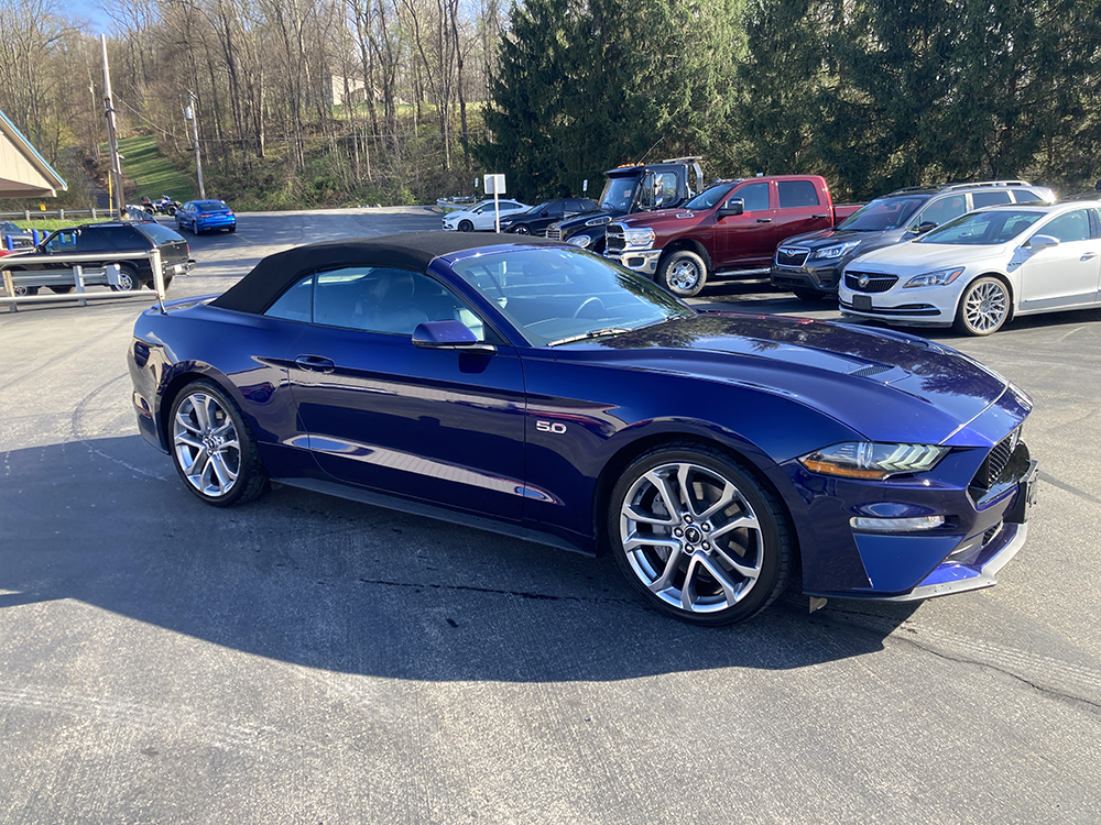 
								FORD MUSTANG GT PREMIUM full									
